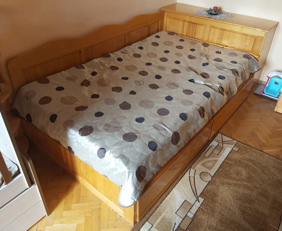 Детско легло приста
